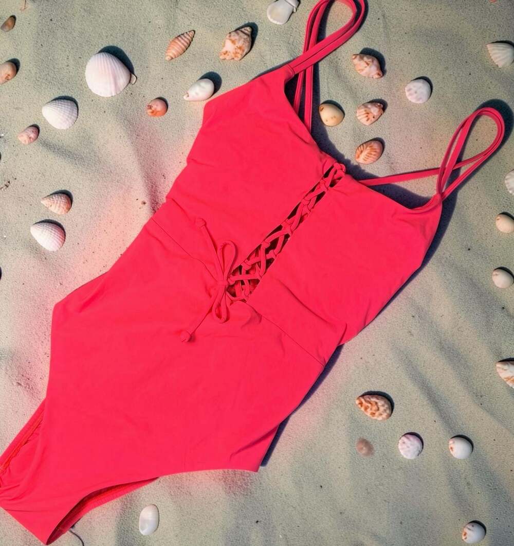 Skinny Dippers Suga Babe One-Piece Swimsuit in Chili Red Sz S